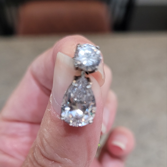 Beautiful CZ Earrings - Picture 3 of 15